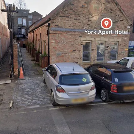 York Aparthotel Aparthotel 4*